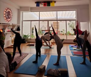 Clases de Yoga en la Escuela Dasa